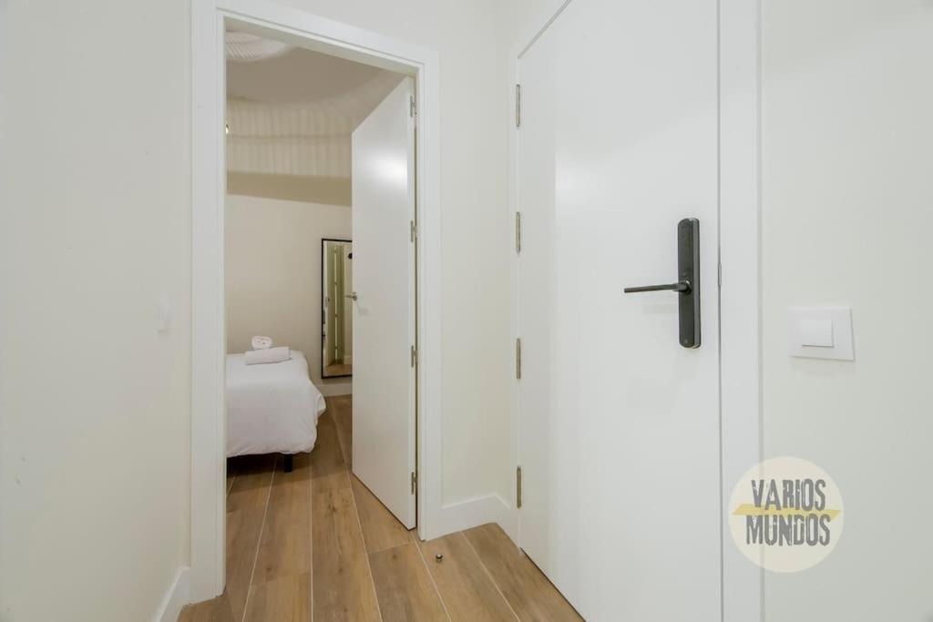 Cozy Y Centrico Apt Para 6Pax En Plaza Del Carmen E2 Madrid Exteriér fotografie