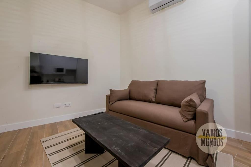Cozy Y Centrico Apt Para 6Pax En Plaza Del Carmen E2 Madrid Exteriér fotografie