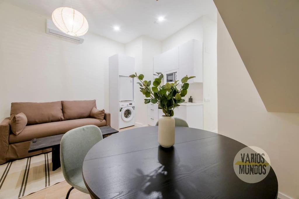 Cozy Y Centrico Apt Para 6Pax En Plaza Del Carmen E2 Madrid Exteriér fotografie