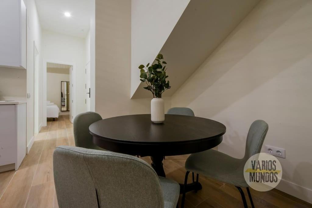 Cozy Y Centrico Apt Para 6Pax En Plaza Del Carmen E2 Madrid Exteriér fotografie